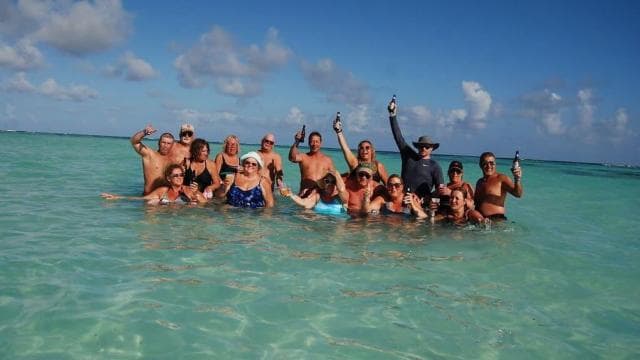Punta Cana: Katamaran-Abenteuer mit Schnorcheln und Getränken — Guided tour and outdoor activity