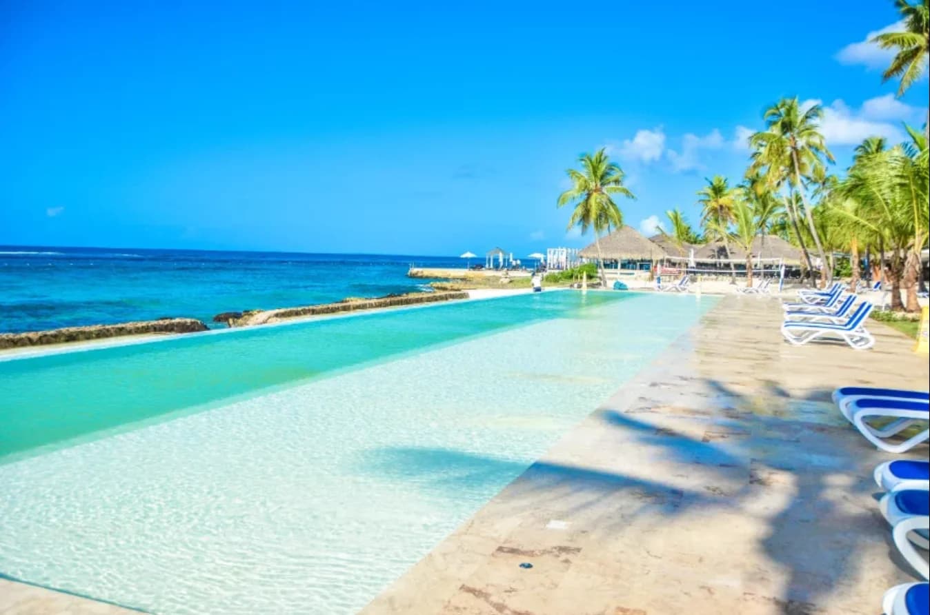 Viva Dominicus Beach von Wyndham — Eco-lodge and hotel stay