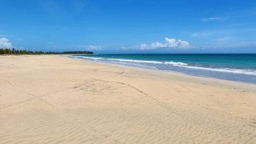 Los Haitises & Esmeralda Beach + Montana Redonda